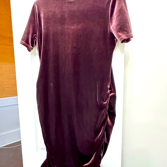 GAP Maternity velvet midi dress with ruched sides and short sleeves.  Sz S - Picture 5 of 7